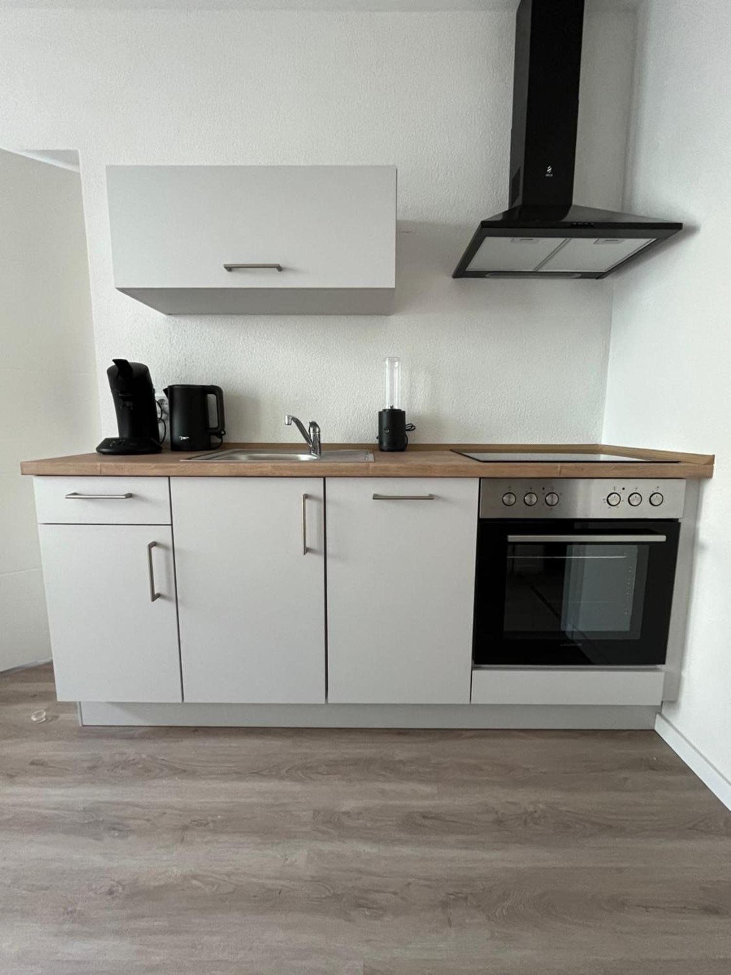 Black Forest City Apartment Mit Kostenlosem Parkplatz فرايبورغ المظهر الخارجي الصورة